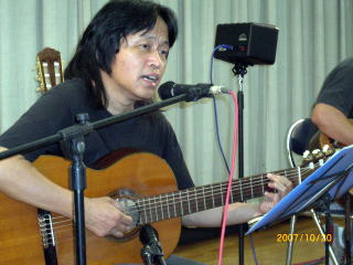 リハーサルの時の１コマ。真剣な表情がかっこいいです。